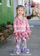 Load image into Gallery viewer, Gray and Mauve Floral Belle Set
