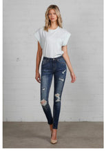Load image into Gallery viewer, Dark distressed skinny jeans
