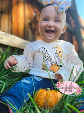 Load image into Gallery viewer, Gnome Lace Sleeve Pumpkin Shirt
