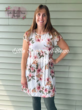 Load image into Gallery viewer, Ladies Peach Floral Dress
