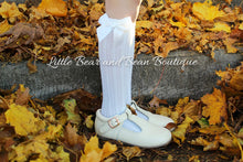 Load image into Gallery viewer, Ribbed Knee High Bow Socks
